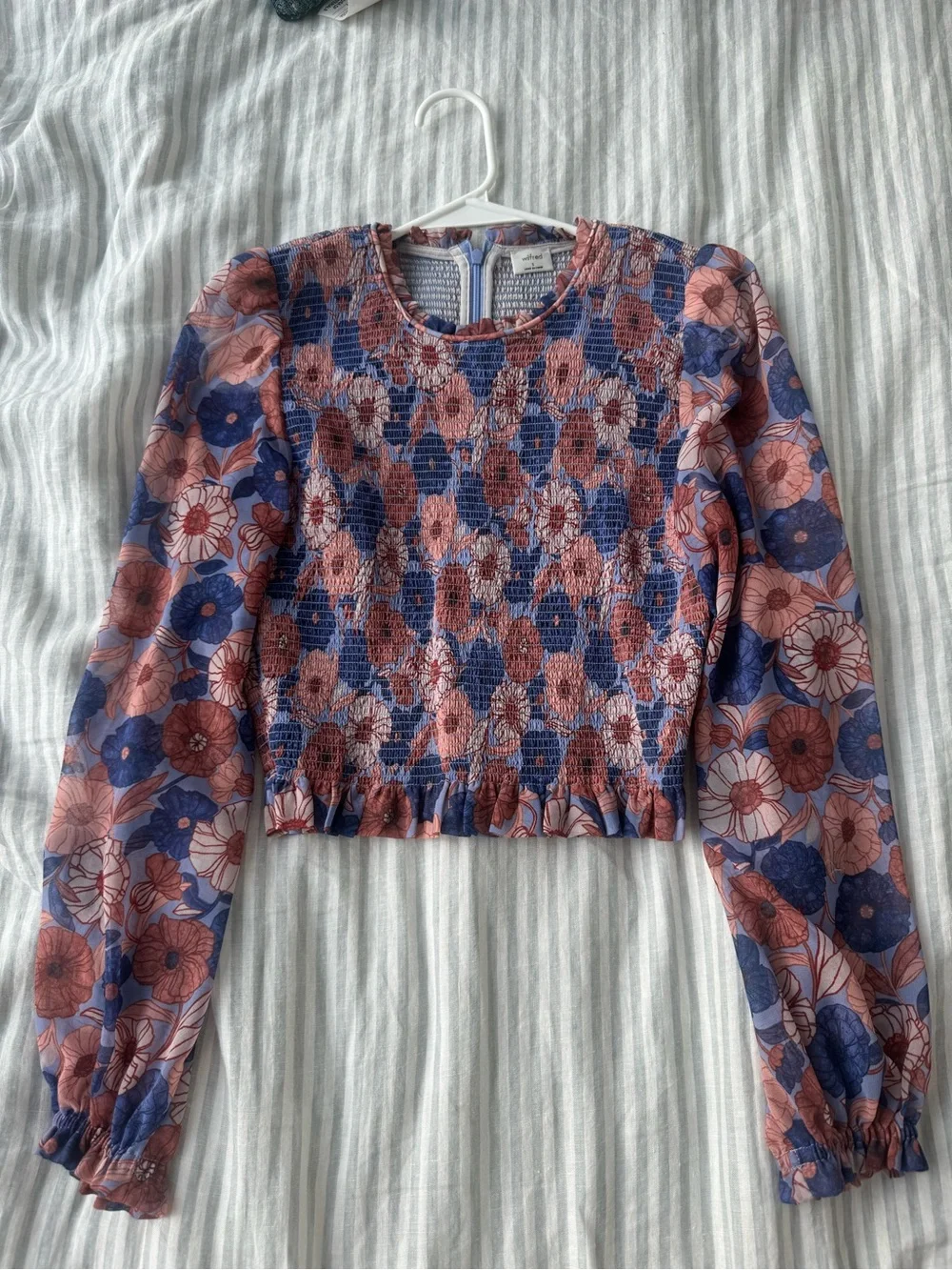 Aritzia Wilfred Smocked Long-Sleeve Floral Top in Dusty Rose & Navy